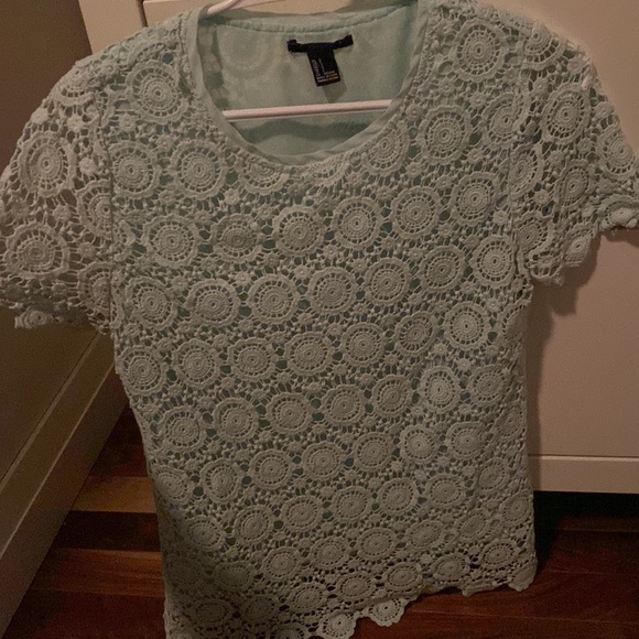 Size small mint coloured forever 21 top ! - Picture 4 of 5